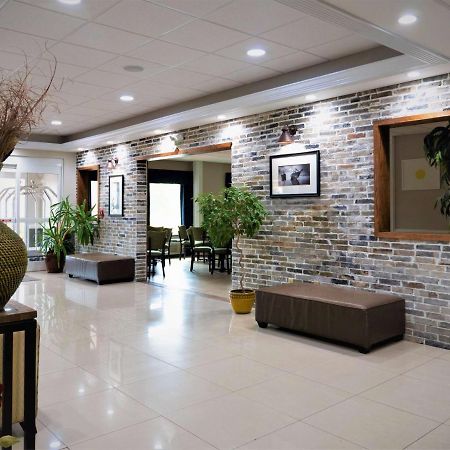 Days Inn&Suites by Wyndham Savannah North I-95 Port Wentworth Bagian luar foto