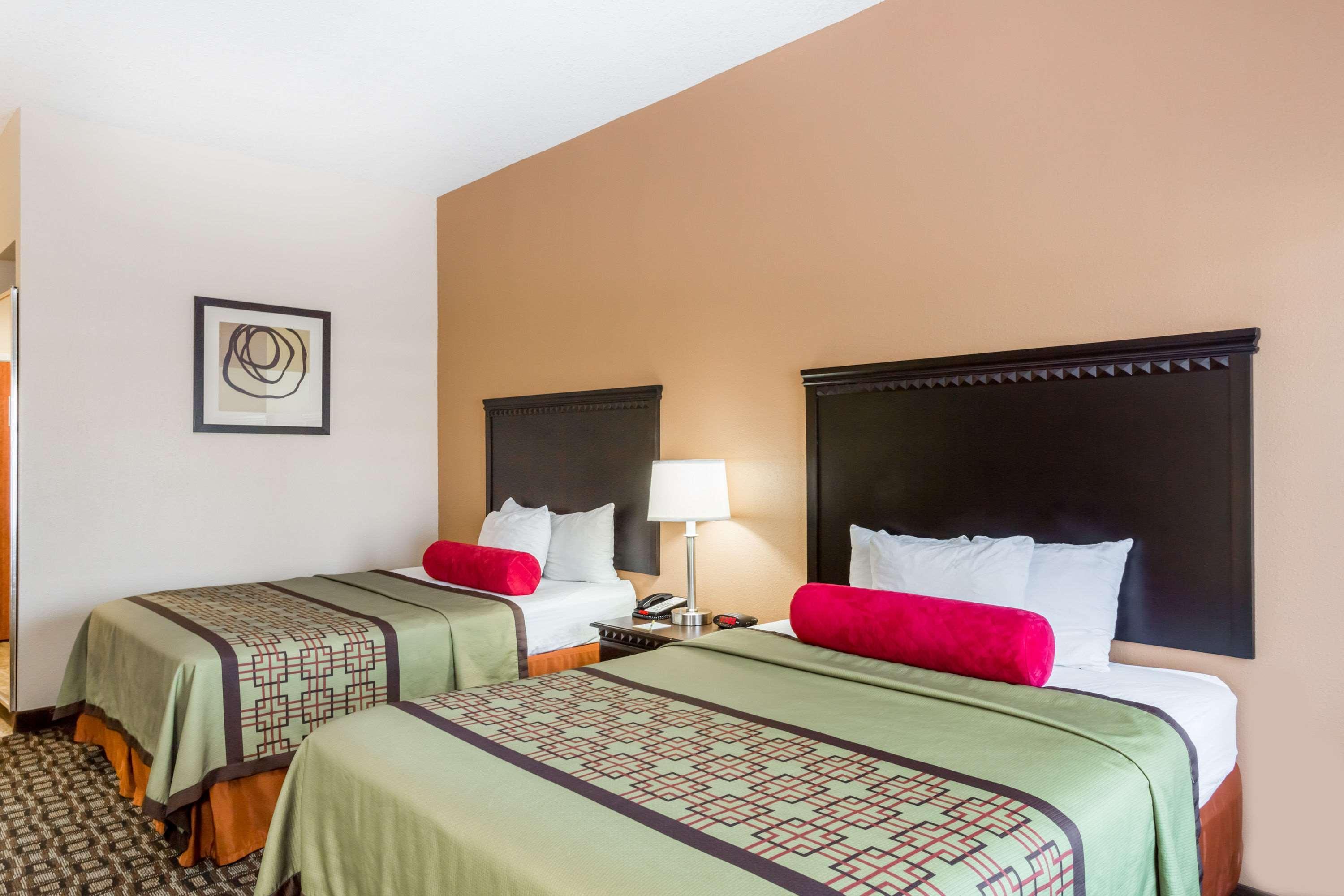 Days Inn&Suites by Wyndham Savannah North I-95 Port Wentworth Bagian luar foto
