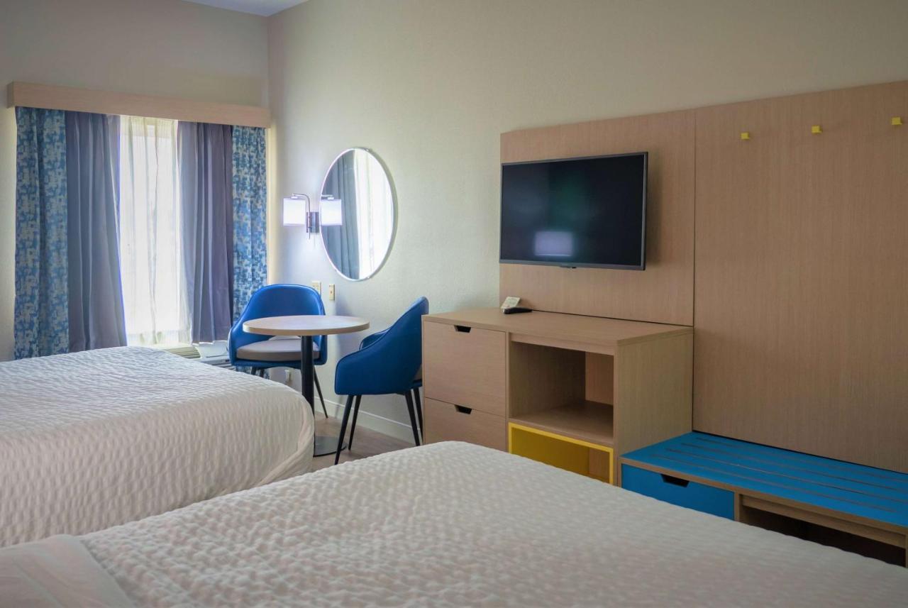 Days Inn&Suites by Wyndham Savannah North I-95 Port Wentworth Bagian luar foto