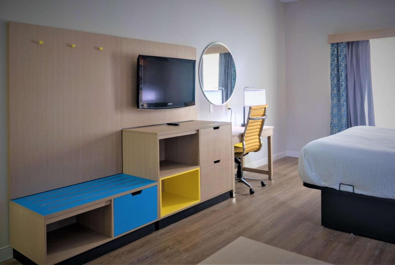 Days Inn&Suites by Wyndham Savannah North I-95 Port Wentworth Bagian luar foto